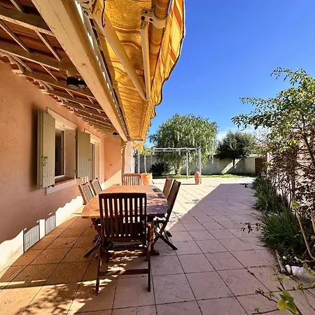Villa Vieux Moulin Avec Piscine Pour 7 Personnes Avec Piscine A Hyeres