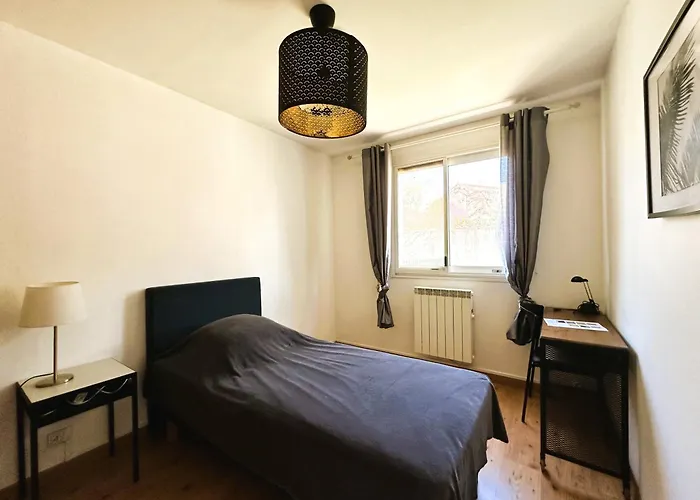 Villa Viieux Moulin Avec Piscine Pour 7 Personnes Avec Piscine à *